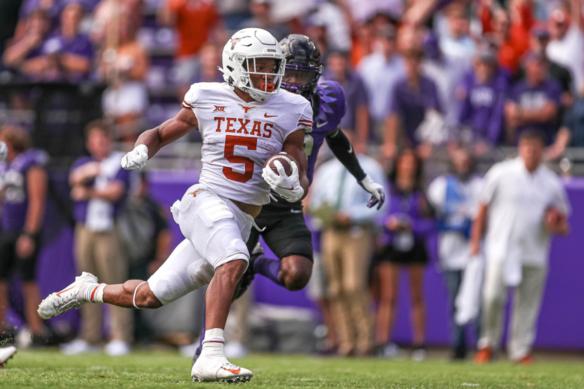 Texas Longhorns running back Bijan Robinson